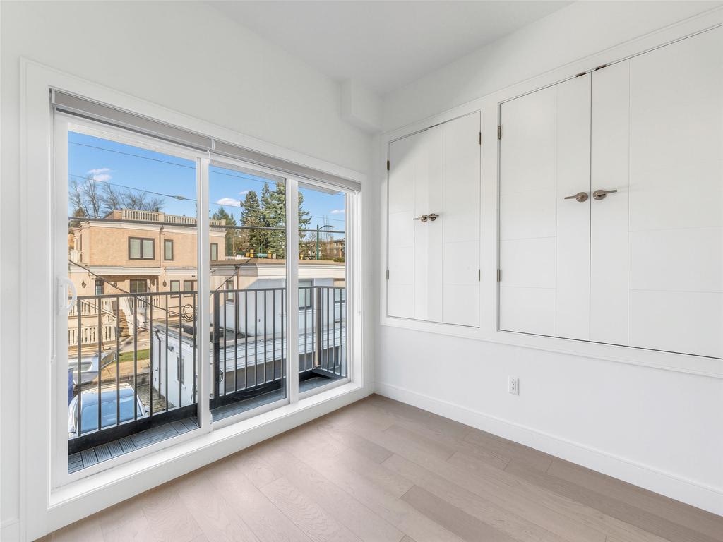 Listing Image for R3080025