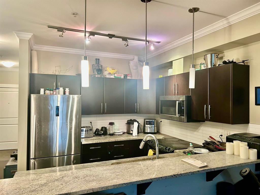 Listing Image for R3080030