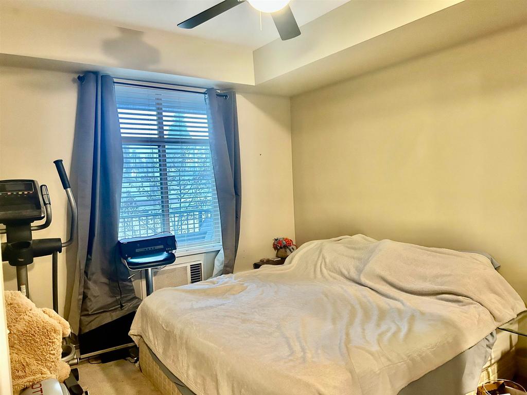 Listing Image for R3080030