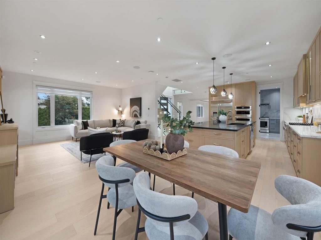 Listing Image for R3080034