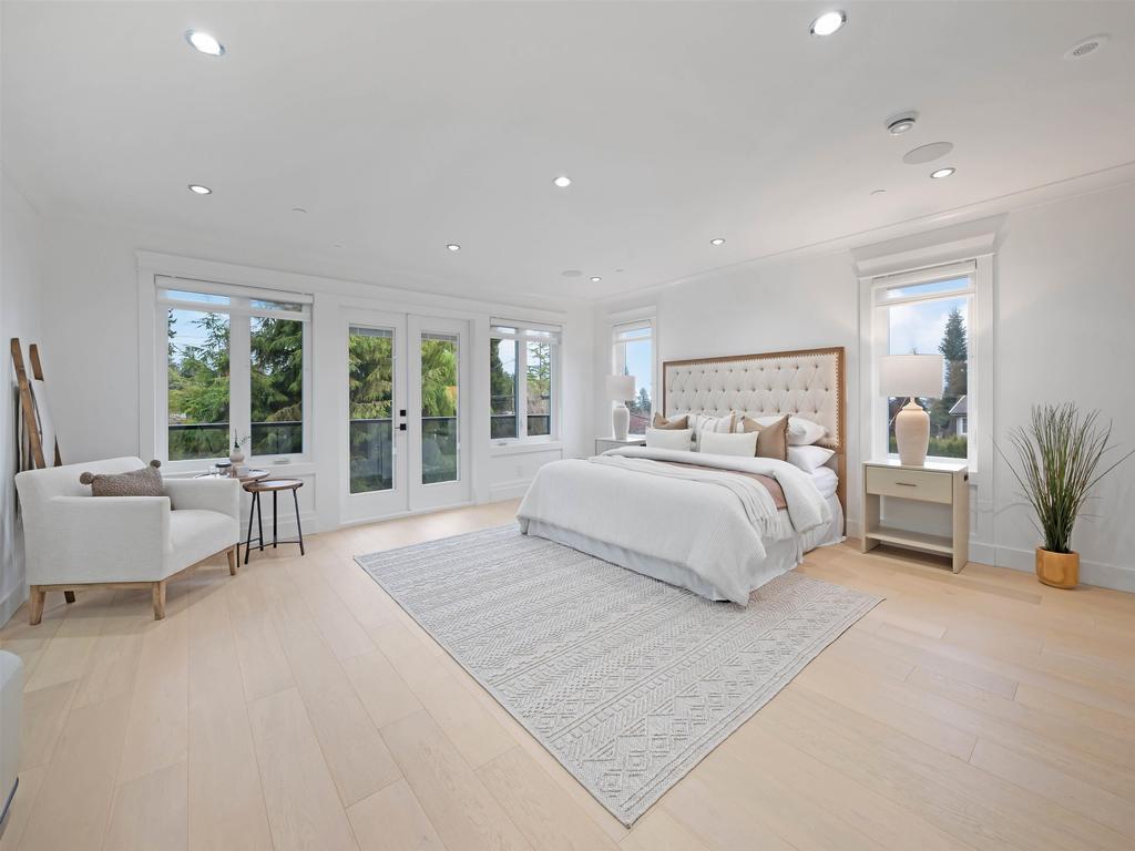 Listing Image for R3080034