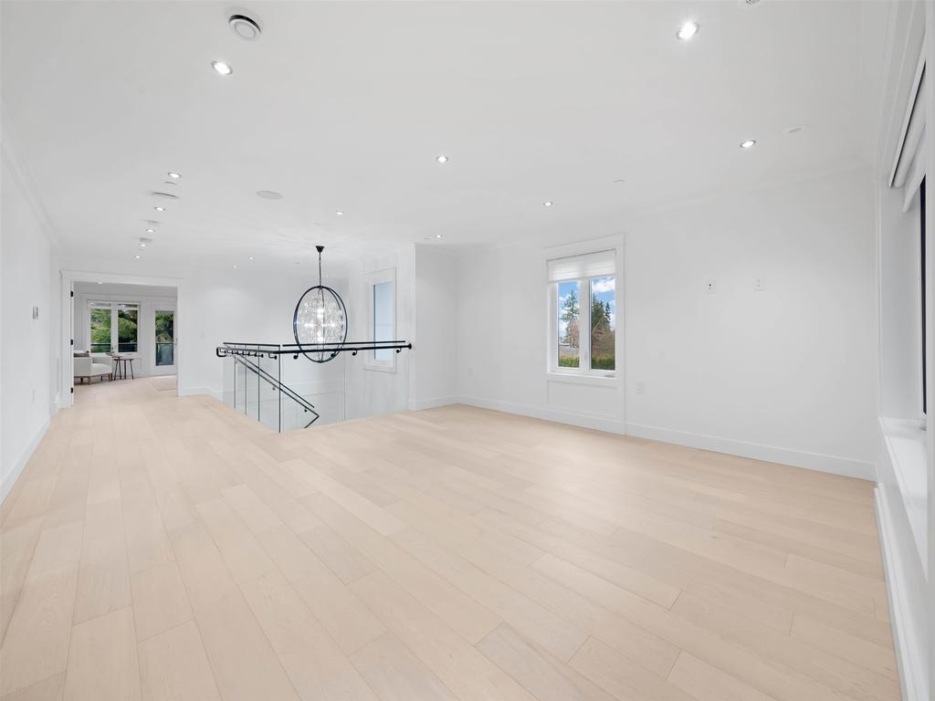 Listing Image for R3080034