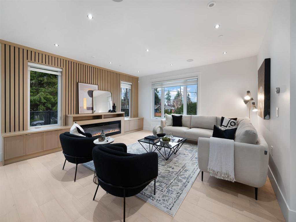 Listing Image for R3080034