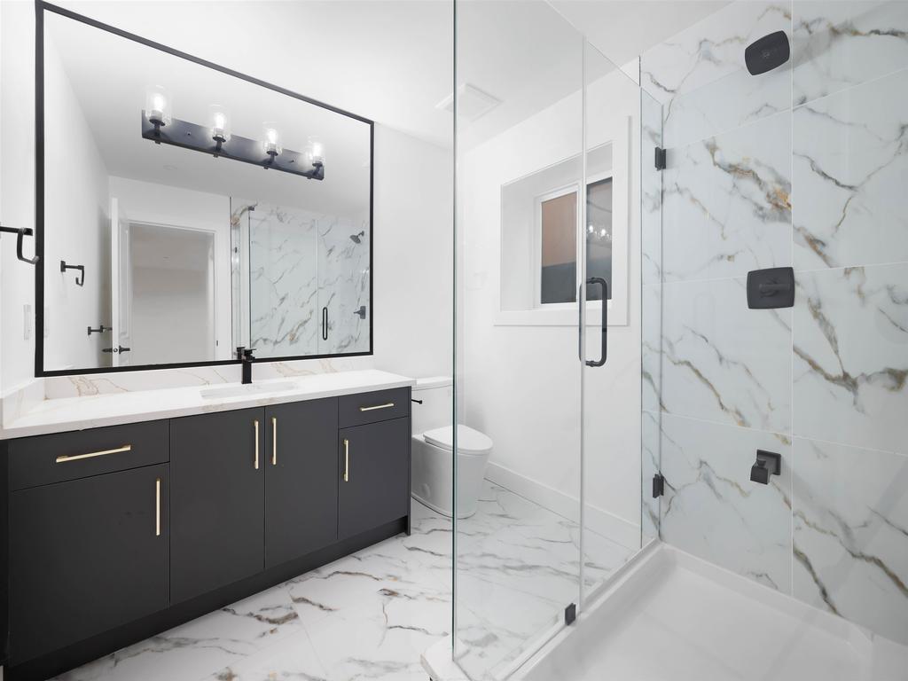 Listing Image for R3080034