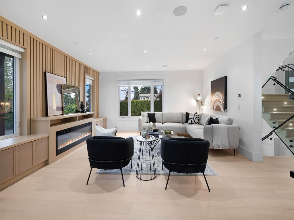 Listing Image for R3080034