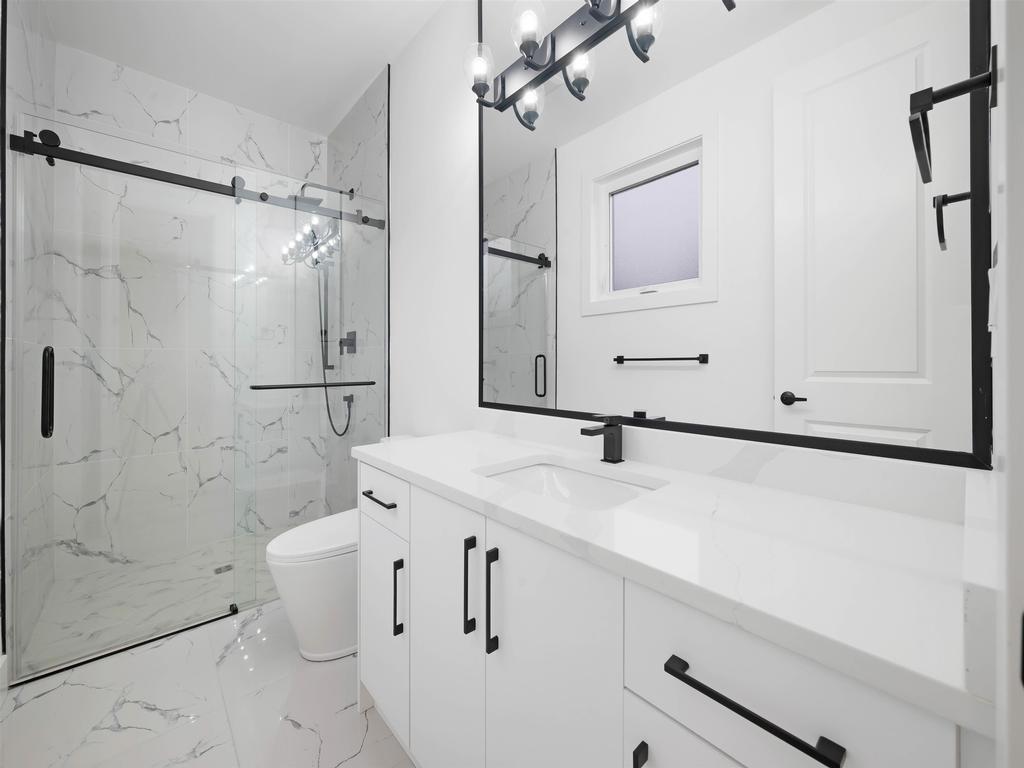 Listing Image for R3080034