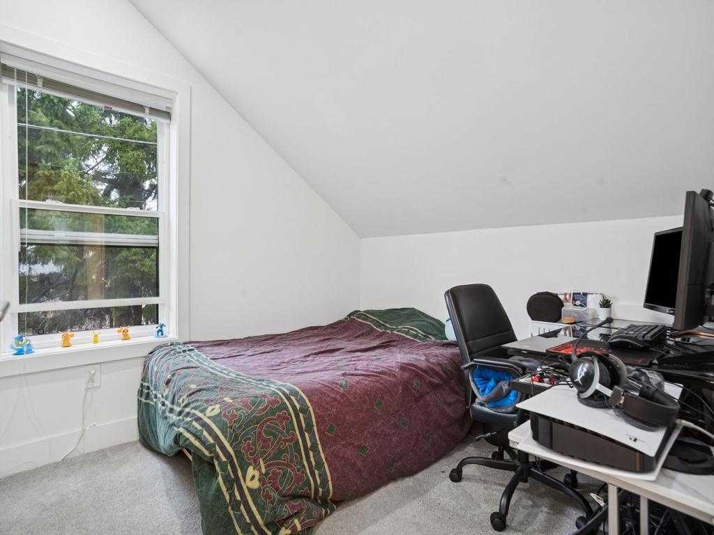 Listing Image for R3080051