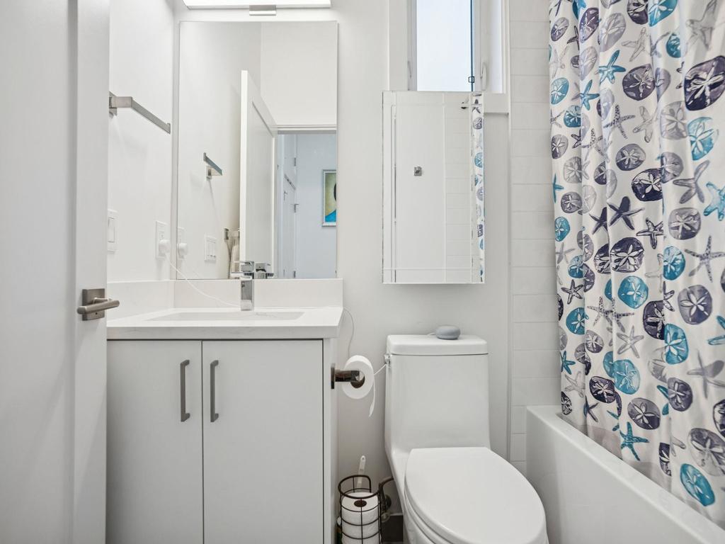 Listing Image for R3080051