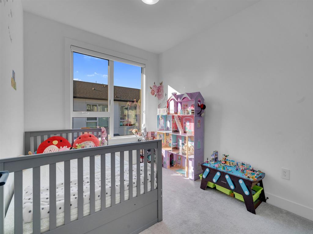 Listing Image for R3080053