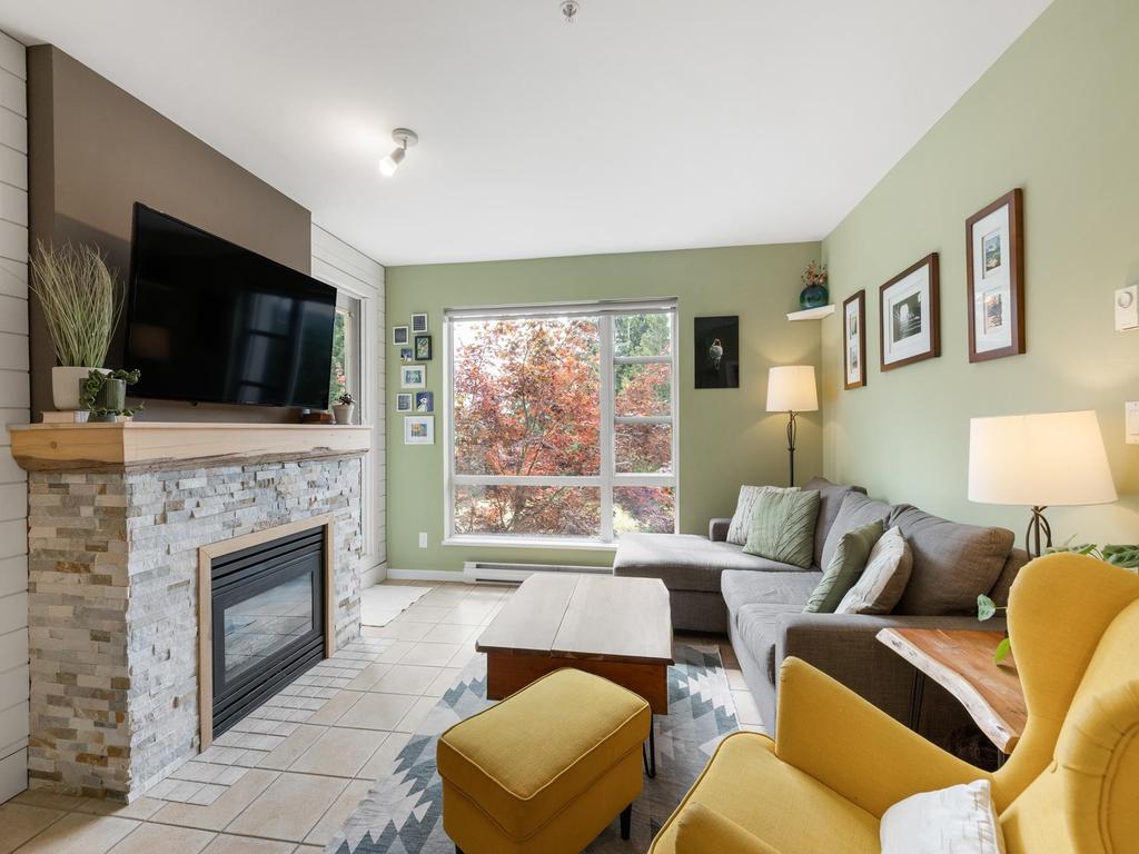 Listing Image for R3080055