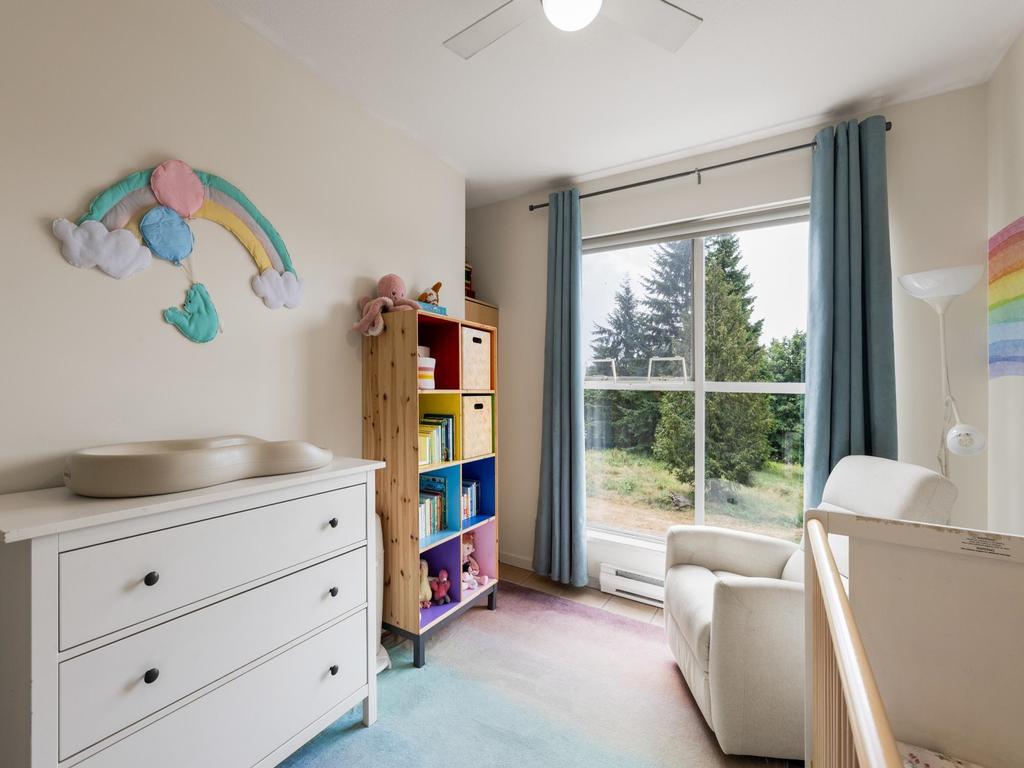 Listing Image for R3080055