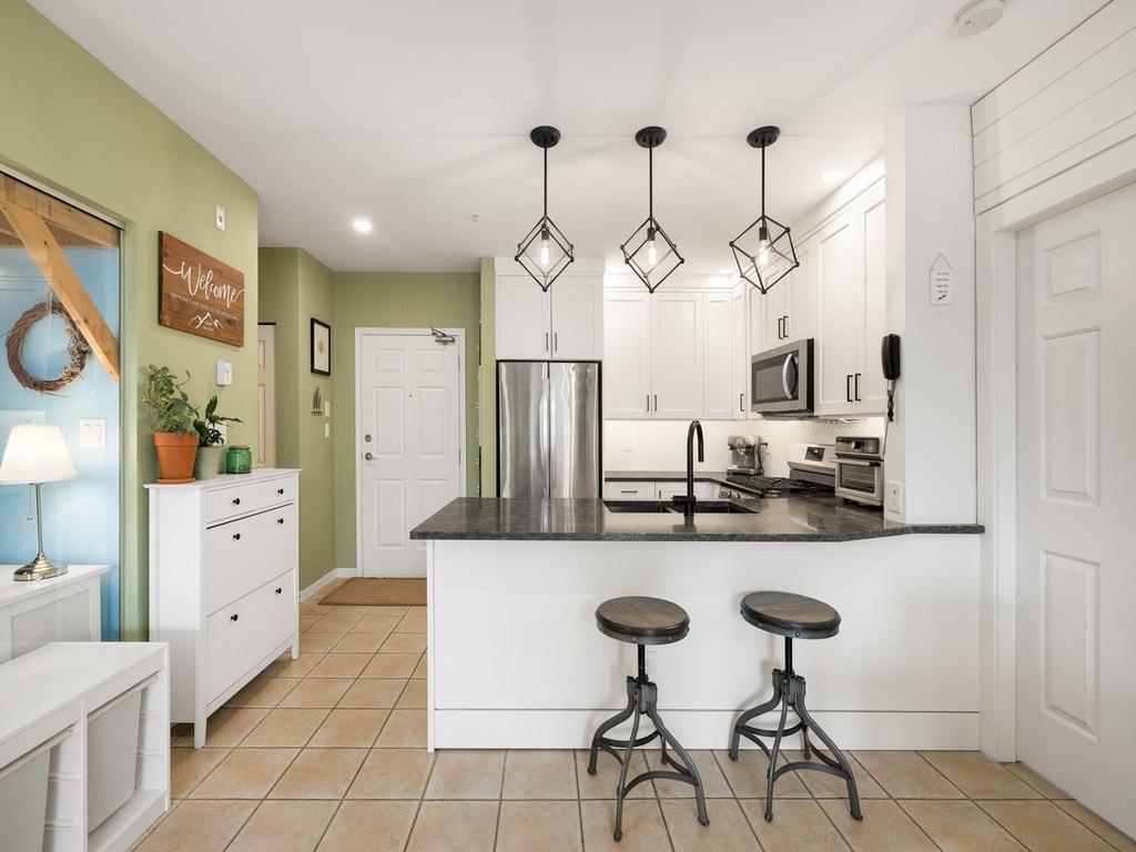 Listing Image for R3080055