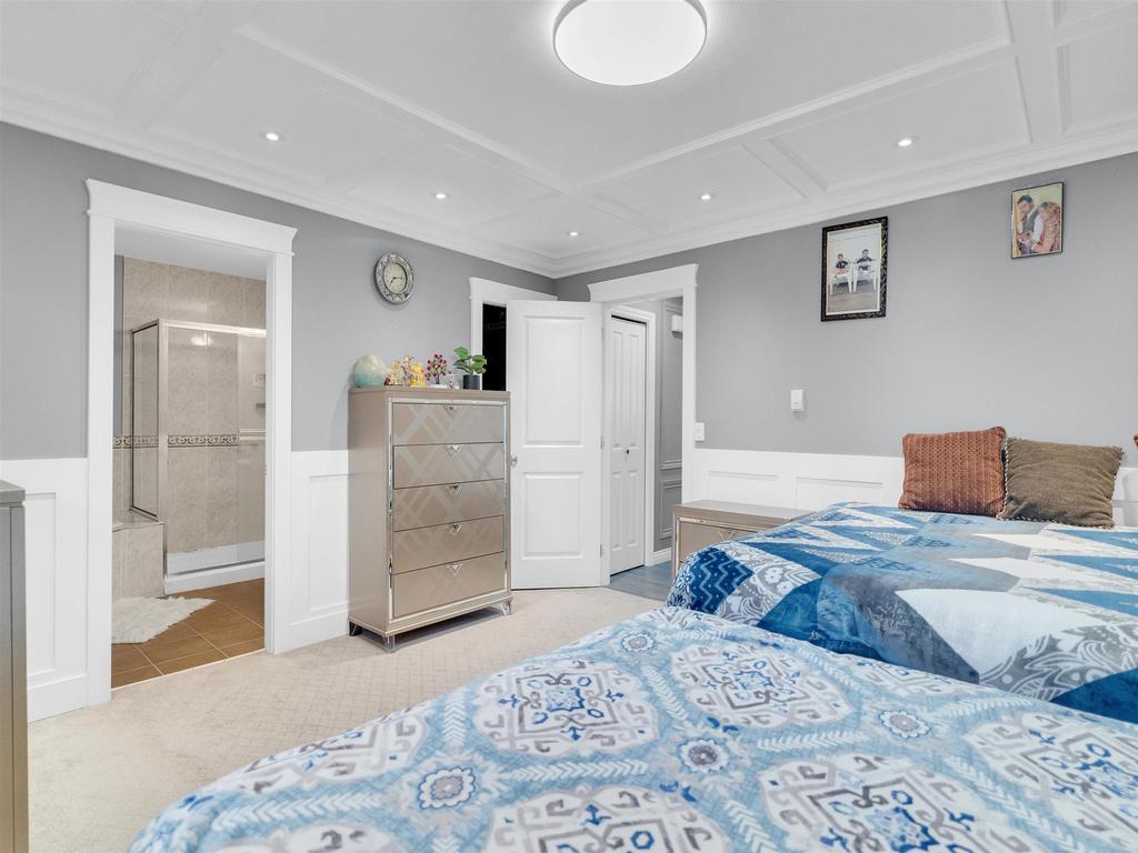 Listing Image for R3080058