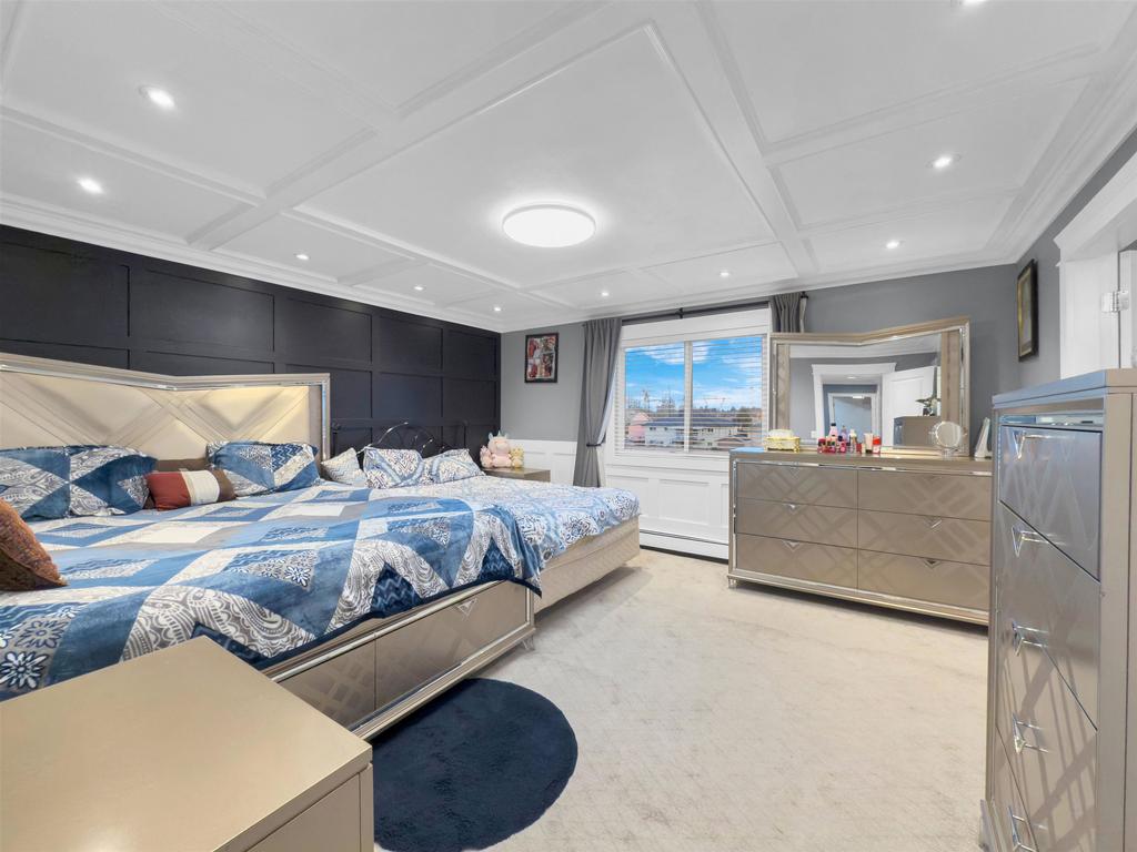 Listing Image for R3080058