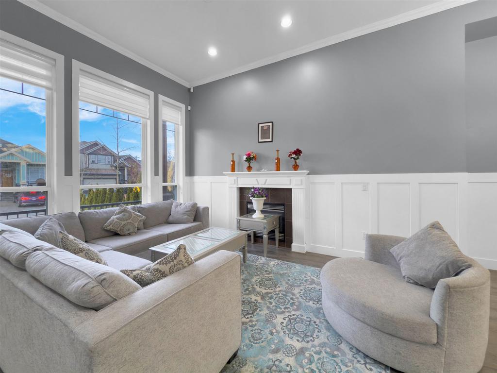 Listing Image for R3080058