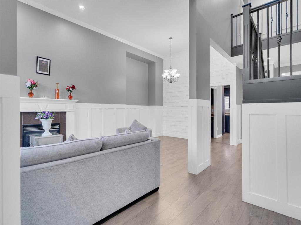 Listing Image for R3080058