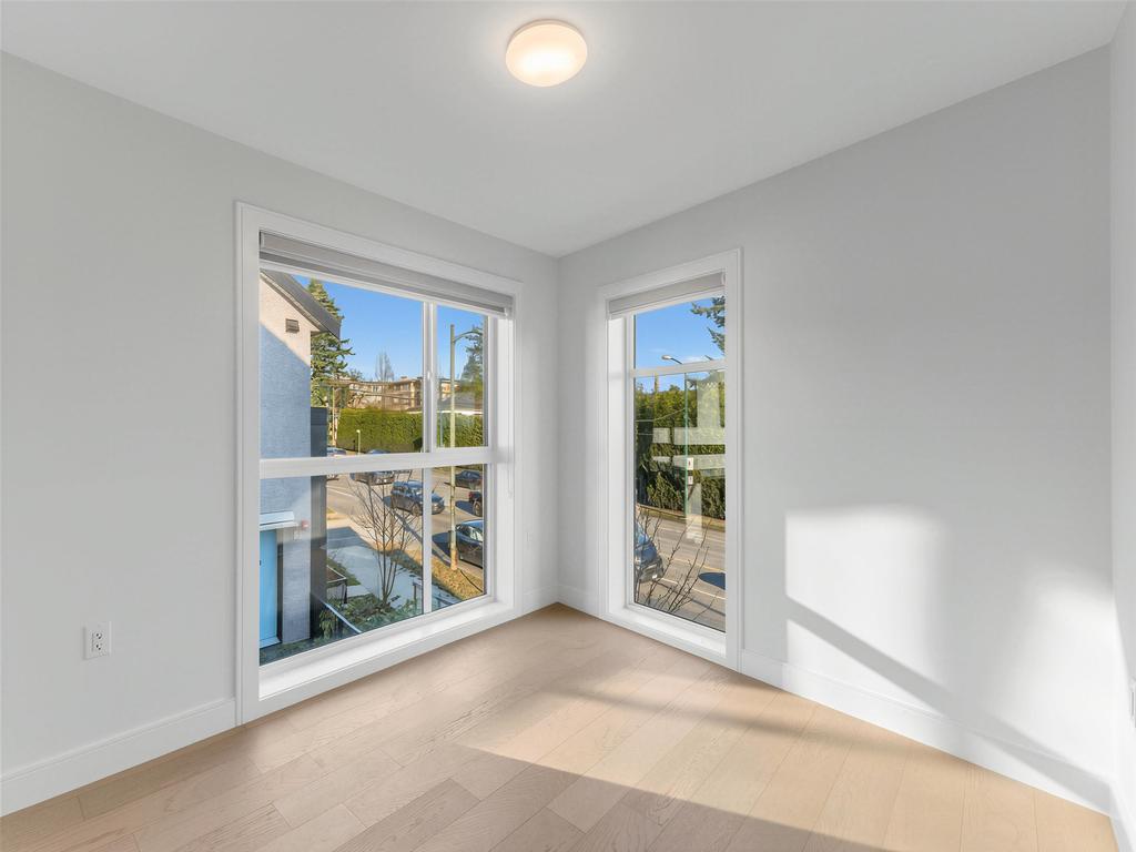 Listing Image for R3080085