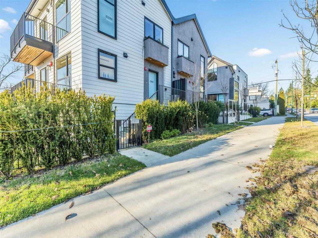 Listing Image for R3080085