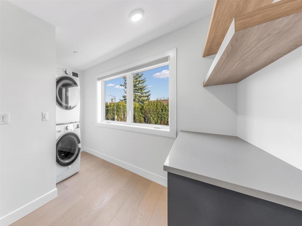 Listing Image for R3080085