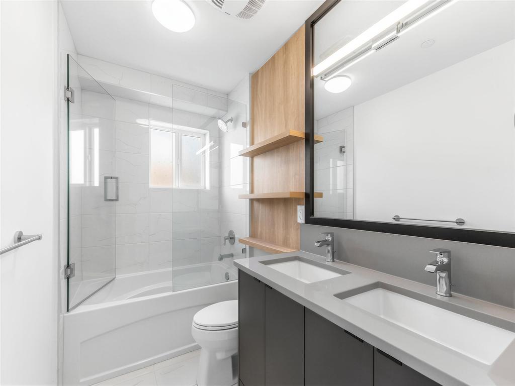 Listing Image for R3080085