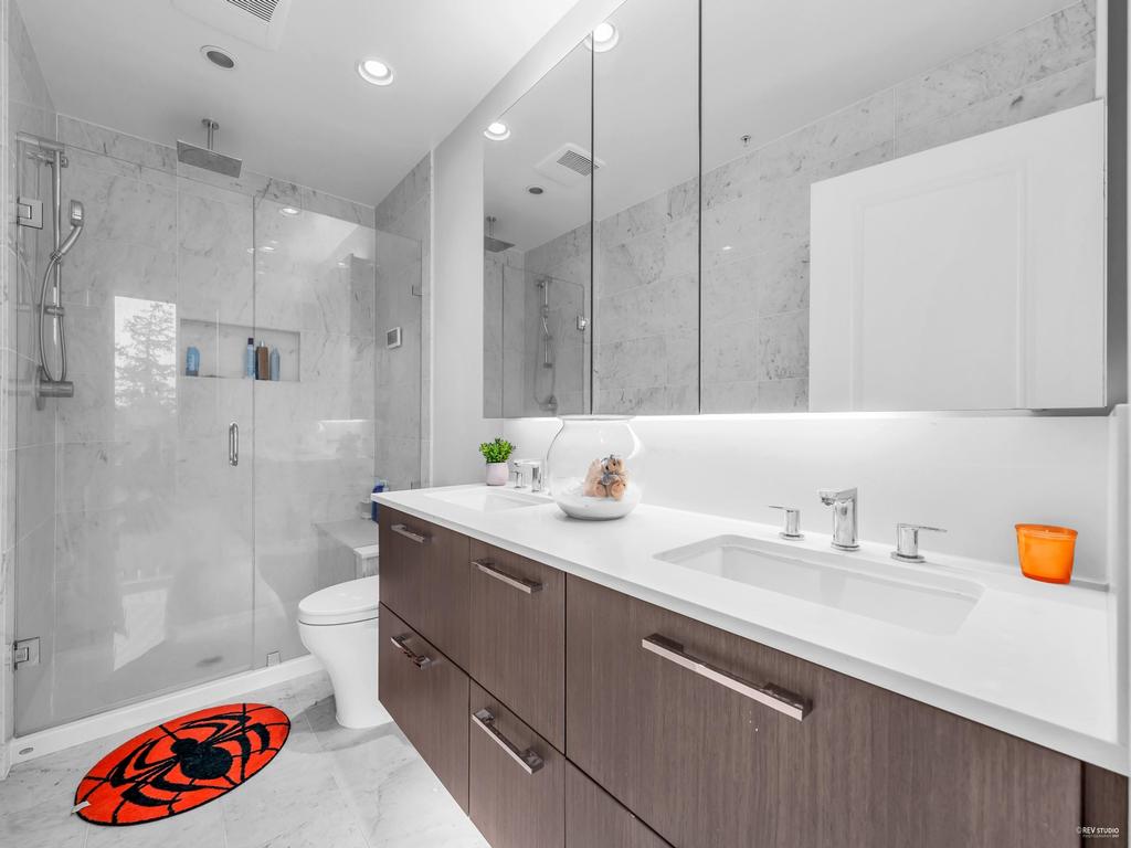 Listing Image for R3080089