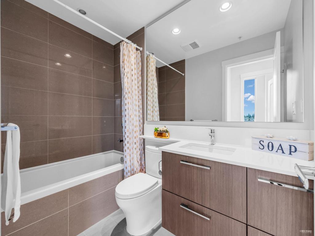 Listing Image for R3080089