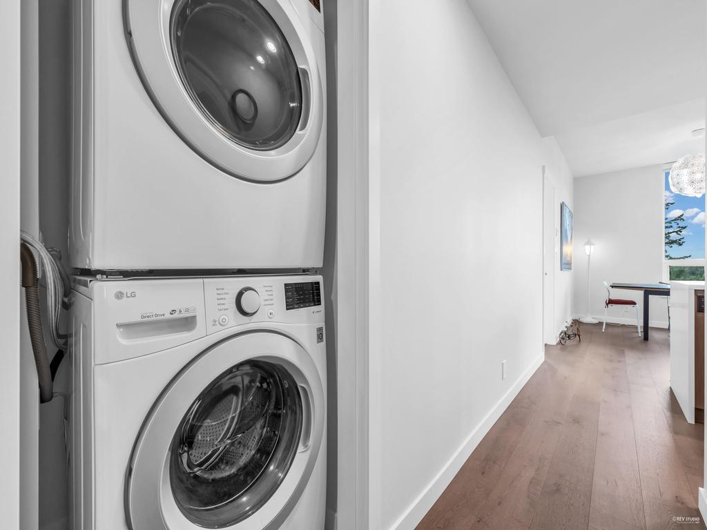 Listing Image for R3080089