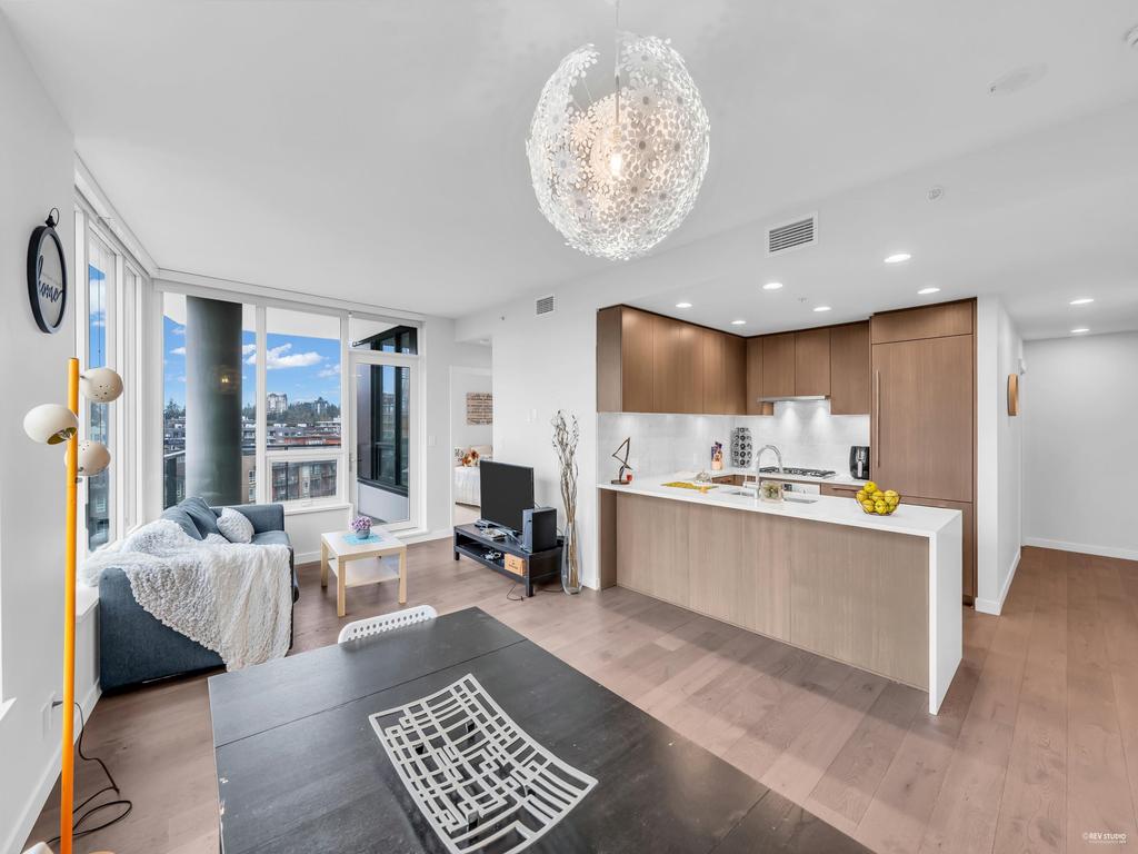 Listing Image for R3080089