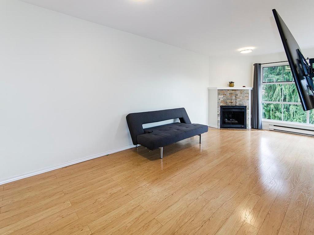 Listing Image for R3080113