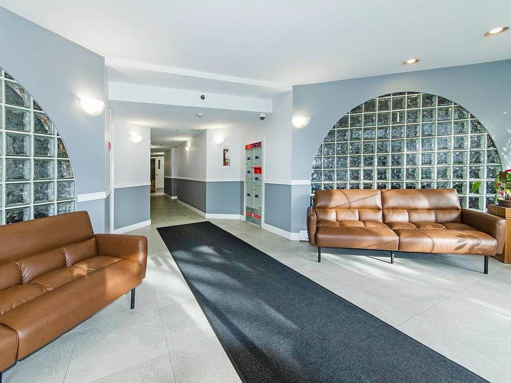 Listing Image for R3080113