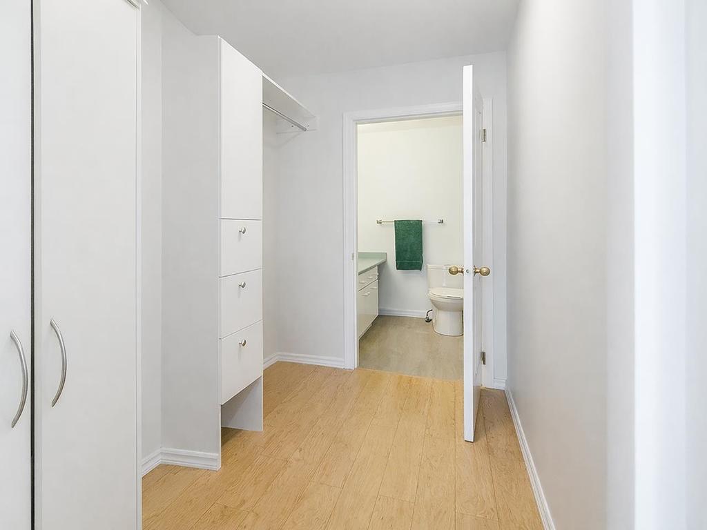 Listing Image for R3080113