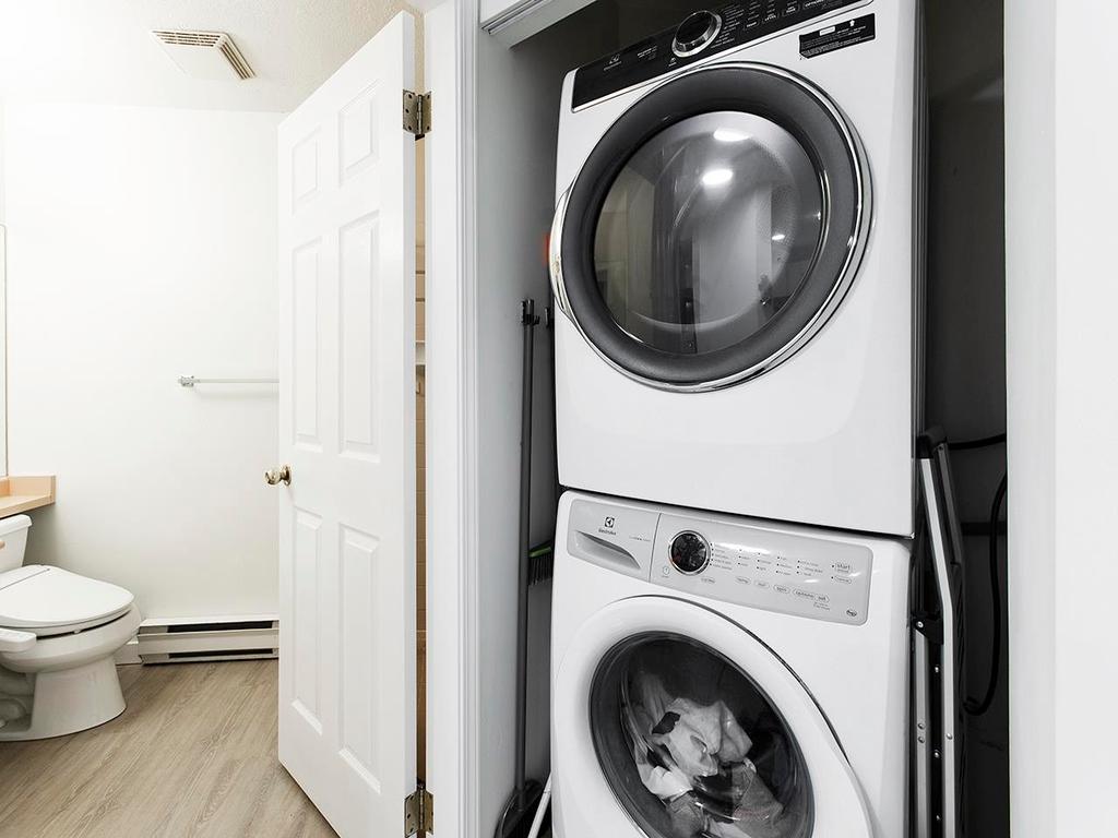 Listing Image for R3080113