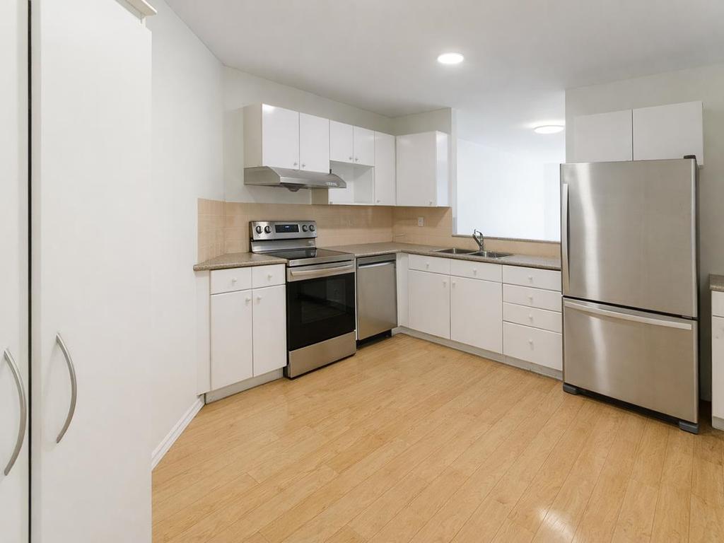 Listing Image for R3080113