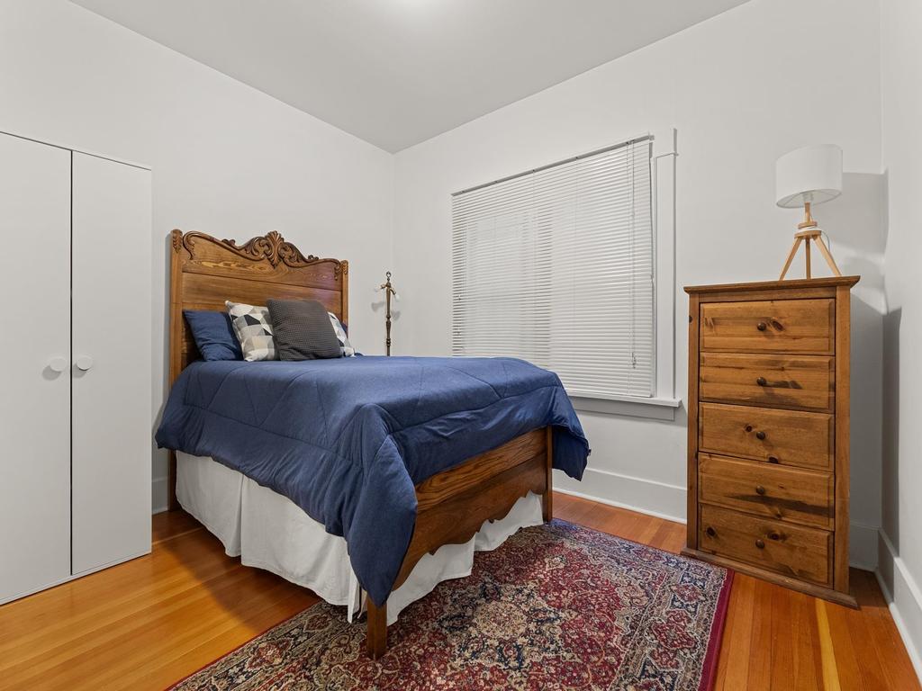 Listing Image for R3080121