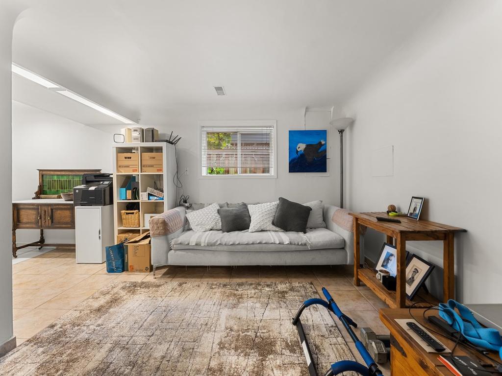 Listing Image for R3080121