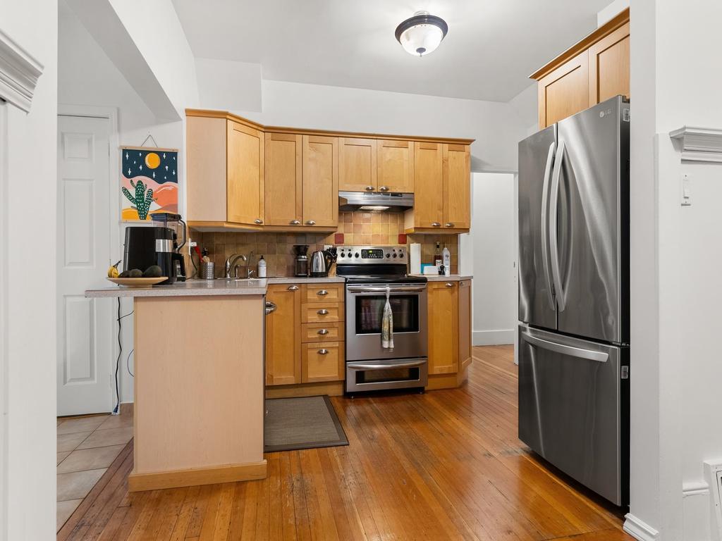 Listing Image for R3080121