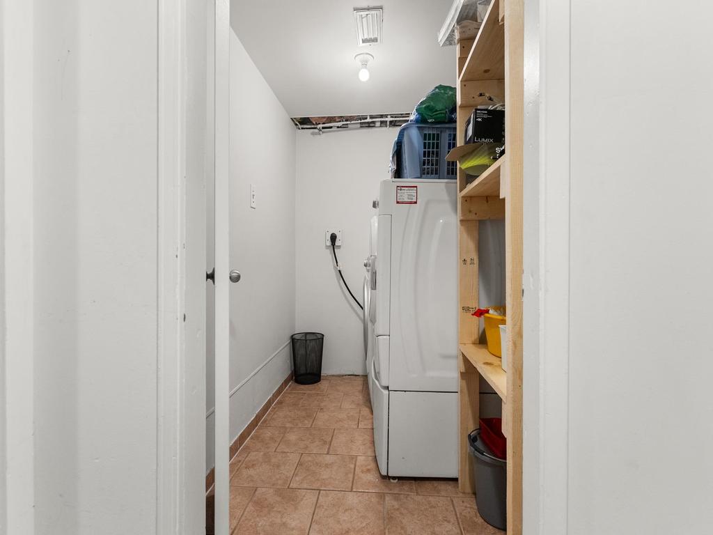 Listing Image for R3080121