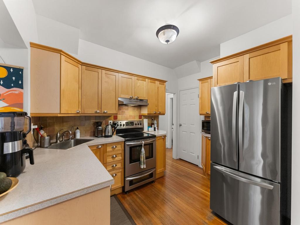 Listing Image for R3080121