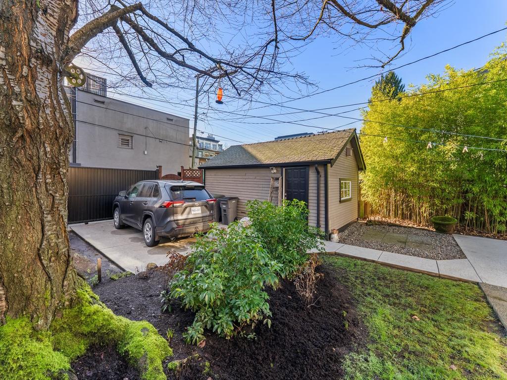 Listing Image for R3080121