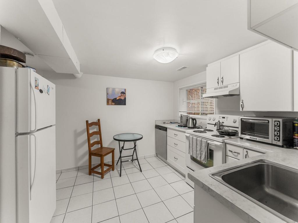 Listing Image for R3080121