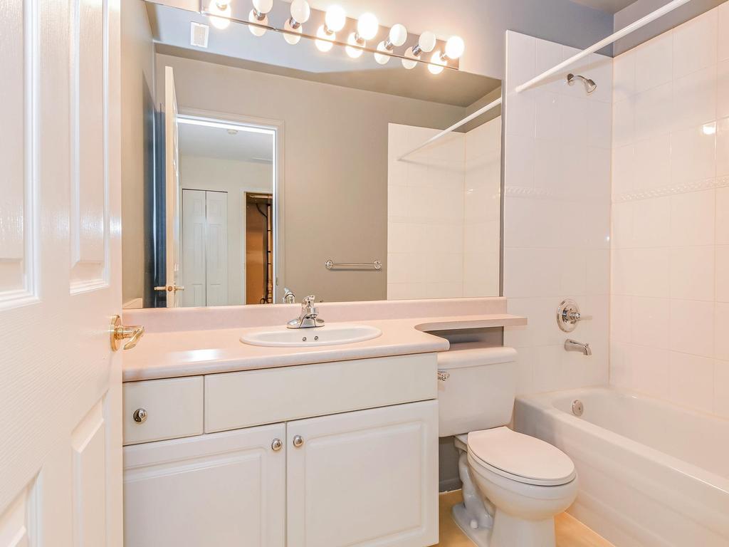 Listing Image for R3080122