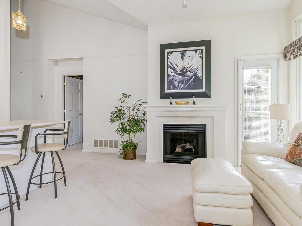 Listing Image for R3080122