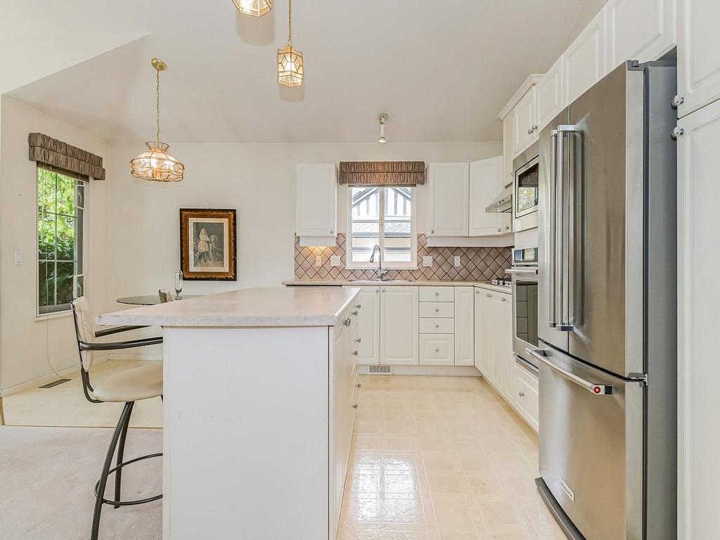 Listing Image for R3080122