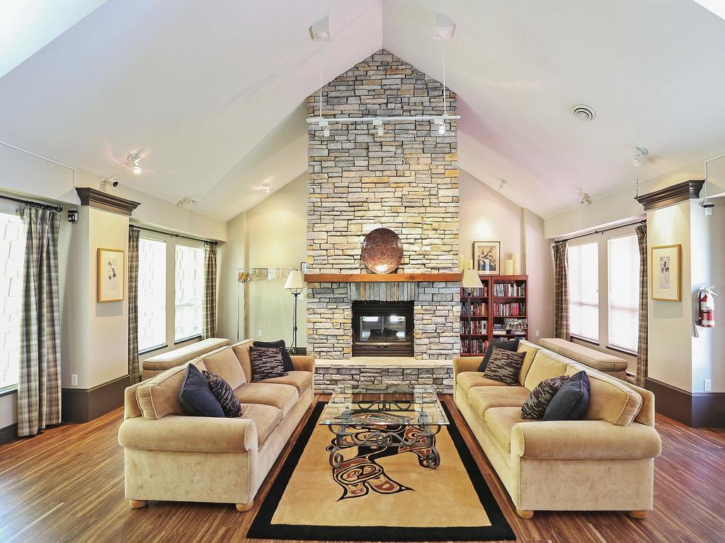 Listing Image for R3080122