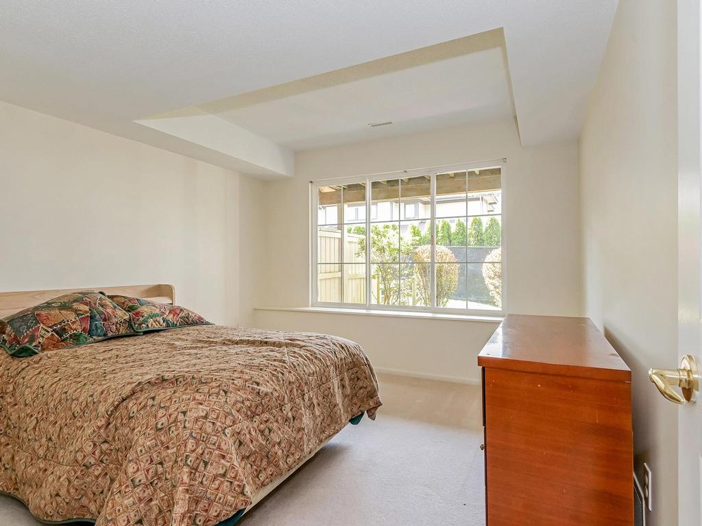 Listing Image for R3080122