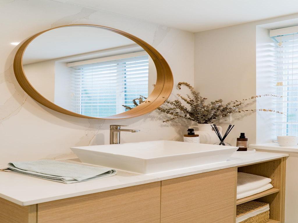 Listing Image for R3080132