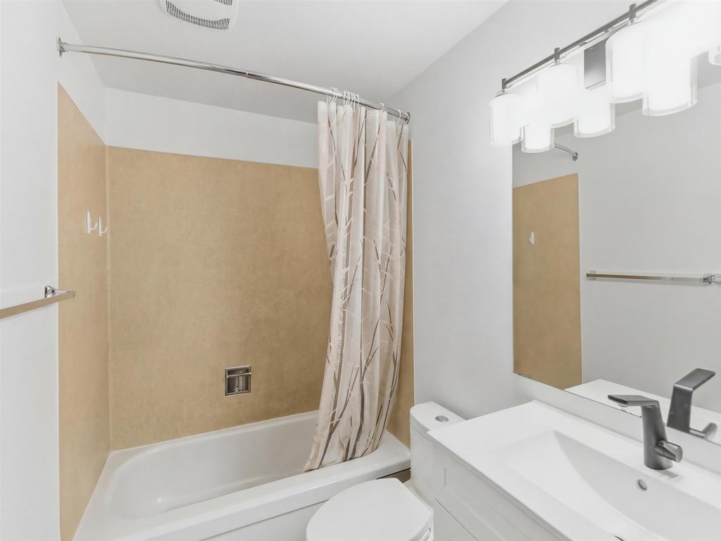 Listing Image for R3080138