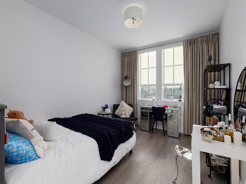 Listing Image for R3080154