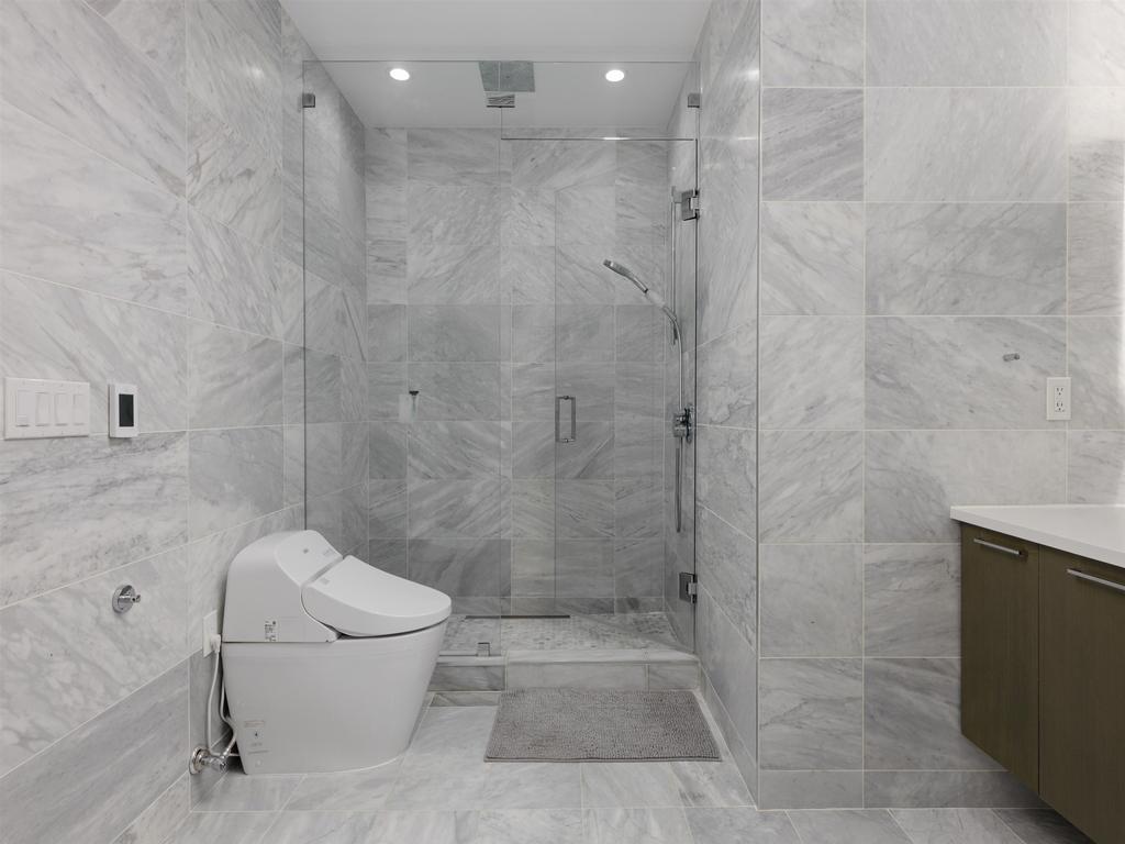 Listing Image for R3080154