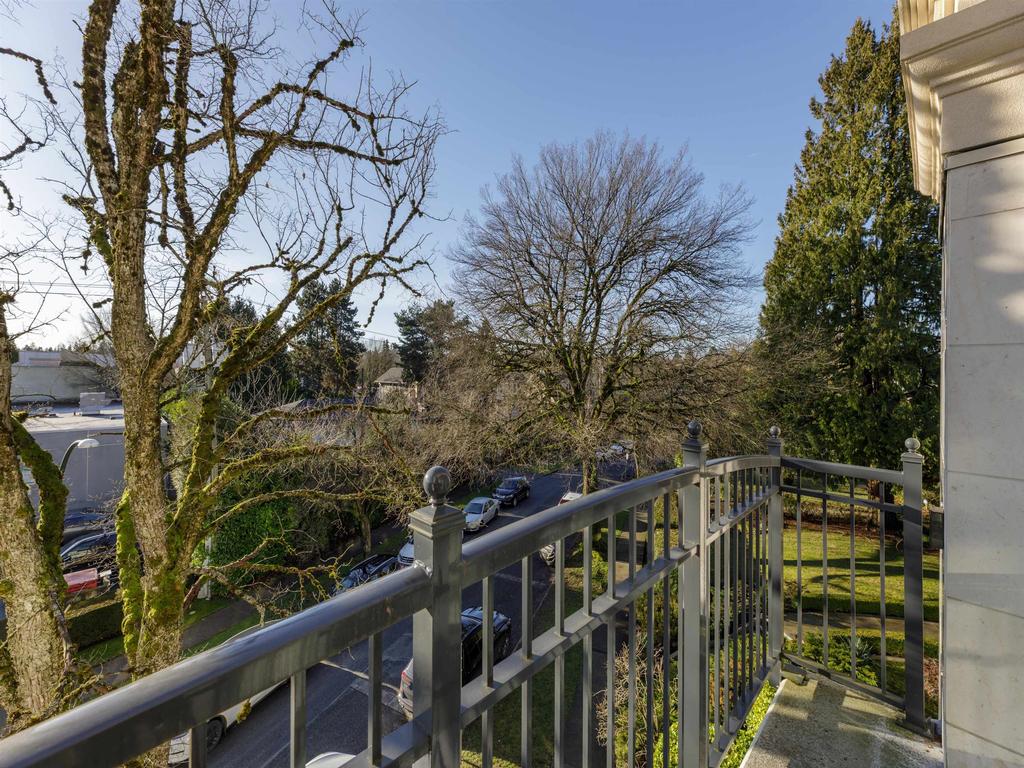 Listing Image for R3080154